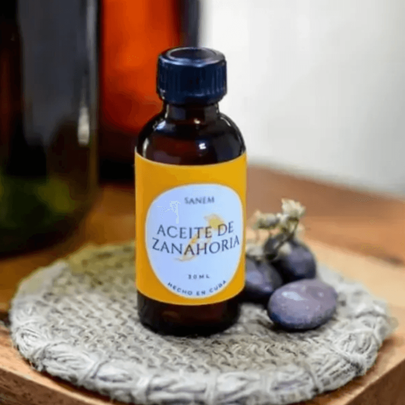 Aceite de Zanahoria (Oleato) - Producto de belleza disponible en Matanzas