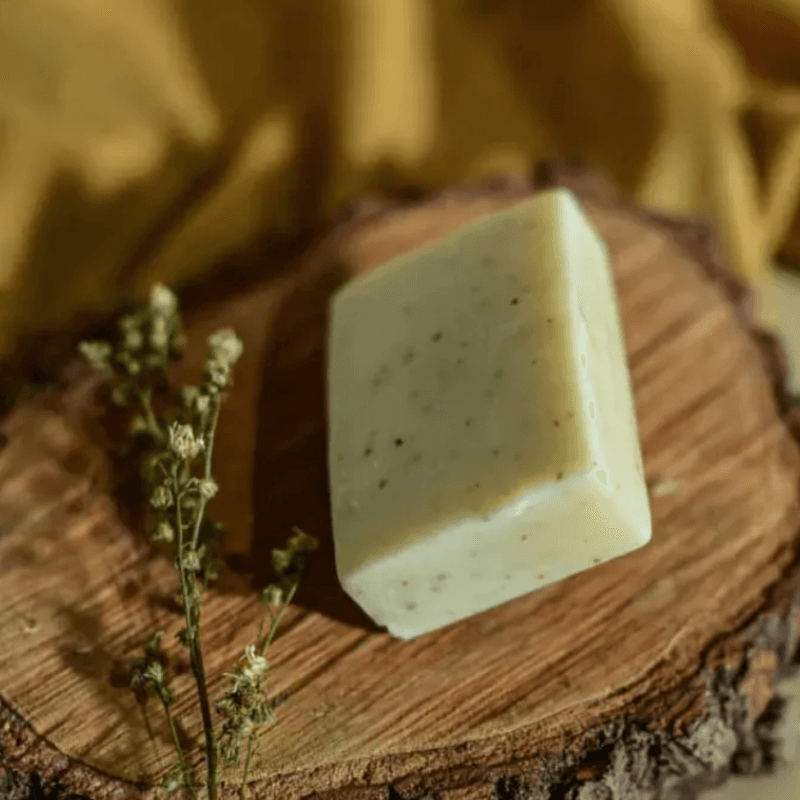 Jabón de Manzanilla - Producto de belleza disponible en Matanzas