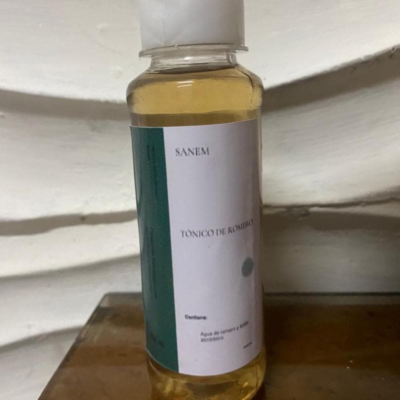 Tónico de Romero y Ácido Ascórbico - Producto de belleza disponible en Matanzas